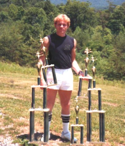 mikewtrophy1aj.jpg